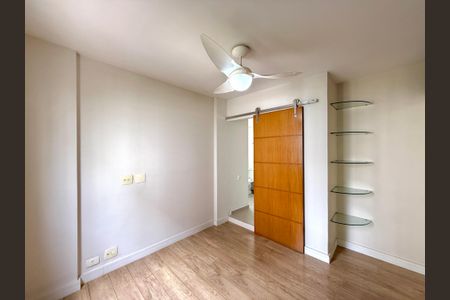 Apartamento à venda com 65m², 1 quarto e 1 vagaSuíte 