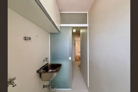 Apartamento à venda com 65m², 1 quarto e 1 vagaÁrea de Serviço