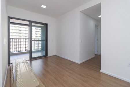 Sala de apartamento para alugar com 2 quartos, 67m² em Santo Amaro, São Paulo