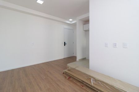 Sala de apartamento para alugar com 2 quartos, 67m² em Santo Amaro, São Paulo