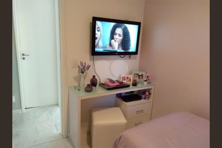 Apartamento à venda com 2 quartos, 70m² em Vila Regente Feijó, São Paulo