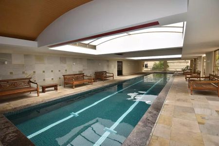 Apartamento para alugar com 220m², 4 quartos e sem vaga