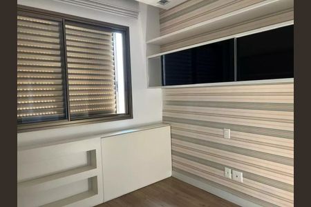 Apartamento para alugar com 220m², 4 quartos e sem vaga