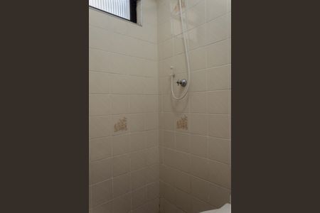 Casa à venda com 191m², 5 quartos e 2 vagas Casa à venda com 191m², 5 quartos e 2 vagasBanheiro