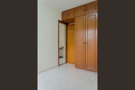 Casa à venda com 191m², 5 quartos e 2 vagas Casa à venda com 191m², 5 quartos e 2 vagasQuarto 1