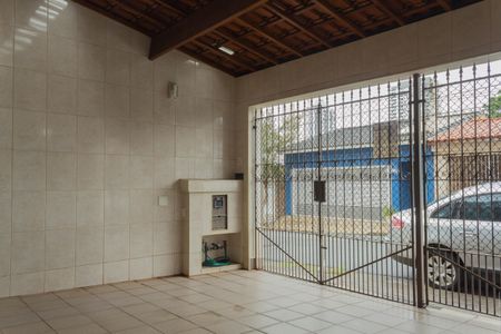 Casa à venda com 191m², 5 quartos e 2 vagas Casa à venda com 191m², 5 quartos e 2 vagasGaragem