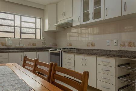Cozinha de casa à venda com 4 quartos, 191m² em Anchieta, São Bernardo do Campo