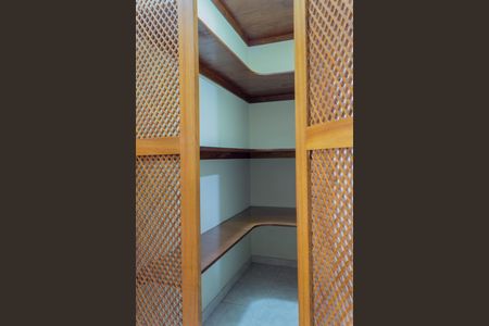 Casa à venda com 191m², 5 quartos e 2 vagas Casa à venda com 191m², 5 quartos e 2 vagasSuíte 1