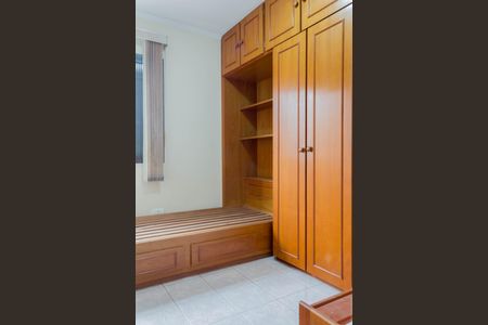 Casa à venda com 191m², 5 quartos e 2 vagas Casa à venda com 191m², 5 quartos e 2 vagasQuarto 2