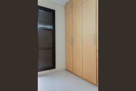 Casa à venda com 191m², 5 quartos e 2 vagas Casa à venda com 191m², 5 quartos e 2 vagasQuarto 3