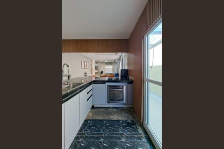 Casa para alugar com 150m², 2 quartos e 2 vagasCozinha 