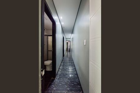 Casa para alugar com 150m², 2 quartos e 2 vagasCorredor