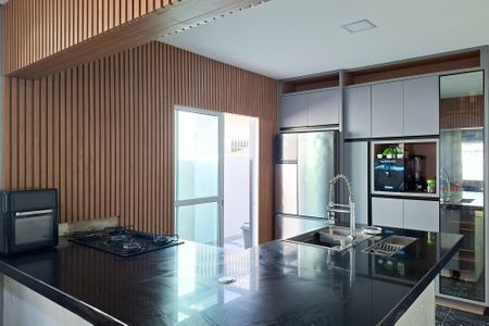 Casa para alugar com 150m², 2 quartos e 2 vagasCozinha 