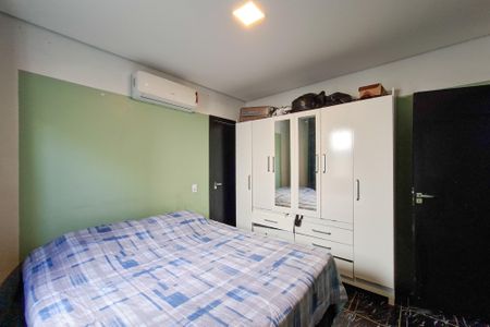 Casa para alugar com 150m², 2 quartos e 2 vagasQuarto 1