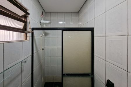 Casa para alugar com 150m², 2 quartos e 2 vagasBanheiro 
