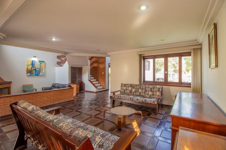 Casa de condomínio para alugar com 377m², 3 quartos e 5 vagasSala de estar