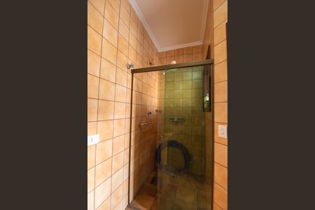 Casa de condomínio para alugar com 377m², 3 quartos e 5 vagasBanheiro da Piscina