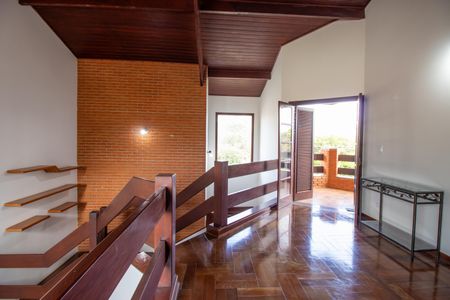 Casa de condomínio para alugar com 377m², 3 quartos e 5 vagasAndar superior