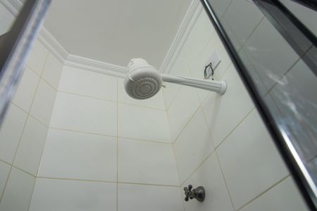 Casa de condomínio para alugar com 377m², 3 quartos e 5 vagasBanheiro do Quarto 3 - Suíte Master