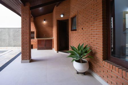 Casa de condomínio para alugar com 377m², 3 quartos e 5 vagasChurrasqueira