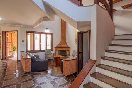 Casa de condomínio para alugar com 377m², 3 quartos e 5 vagasSala/escadas