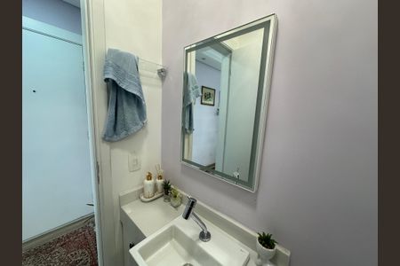 Apartamento à venda com 69m², 2 quartos e 2 vagasLavabo