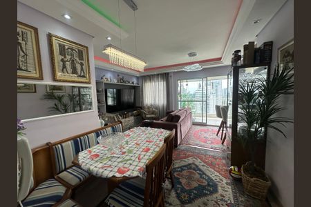 Apartamento à venda com 69m², 2 quartos e 2 vagasSala