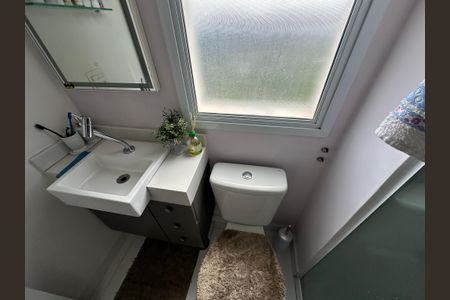 Apartamento à venda com 69m², 2 quartos e 2 vagasBanheiro da Suíte