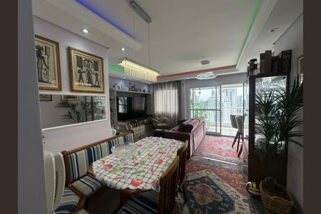 Apartamento à venda com 69m², 2 quartos e 2 vagasSala