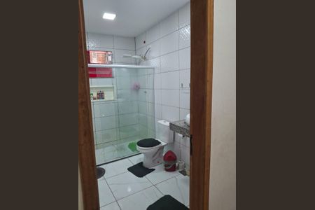 Casa à venda com 115m², 3 quartos e 1 vagaBanheiro