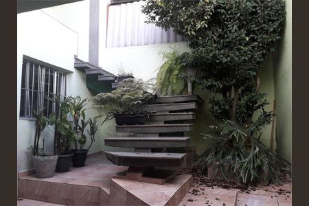 Casa à venda com 224m², 8 quartos e 2 vagas