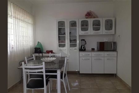 Casa à venda com 224m², 8 quartos e 2 vagas