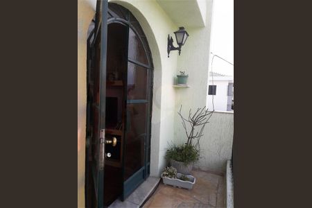 Casa à venda com 224m², 8 quartos e 2 vagas