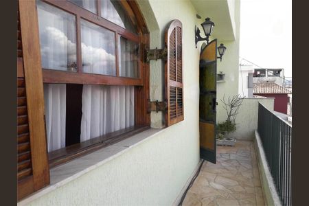 Casa à venda com 224m², 8 quartos e 2 vagas