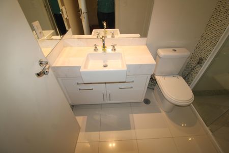 Apartamento para alugar com 186m², 3 quartos e 3 vagasQuarto 2 - Banheiro