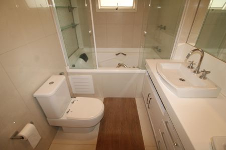 Apartamento para alugar com 186m², 3 quartos e 3 vagasQuarto 1 - Banheiro