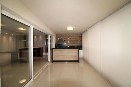 Apartamento para alugar com 186m², 3 quartos e 3 vagasSala - Varanda