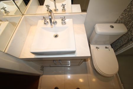 Apartamento para alugar com 186m², 3 quartos e 3 vagasQuarto 3 - Banheiro