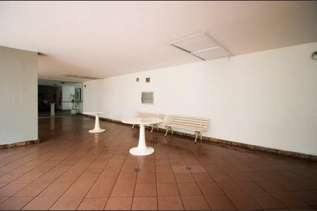 Apartamento à venda com 82m², 2 quartos e 1 vagaÁrea comum