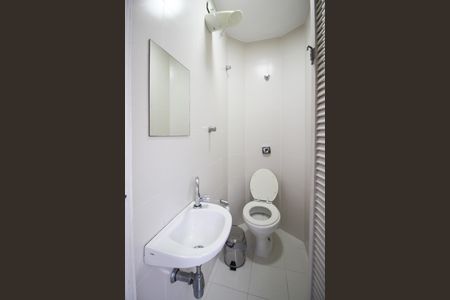 Apartamento à venda com 82m², 2 quartos e 1 vagaBanheiro de serviço