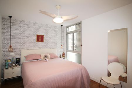 Apartamento à venda com 82m², 2 quartos e 1 vagaQuarto 2