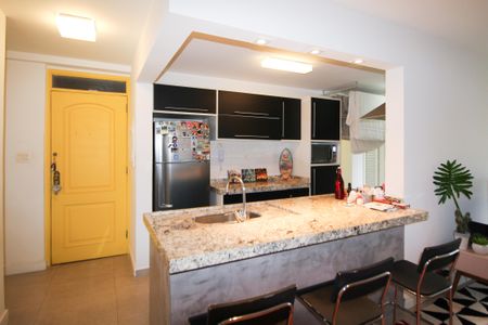 Apartamento à venda com 82m², 2 quartos e 1 vagaCozinha