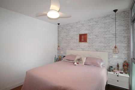 Apartamento à venda com 82m², 2 quartos e 1 vagaQuarto 2