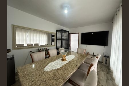 Casa para alugar com 350m², 3 quartos e 1 vagaSala