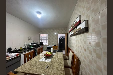 Casa para alugar com 350m², 3 quartos e 1 vagaCozinha