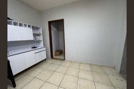 Casa para alugar com 350m², 3 quartos e 1 vagaCozinha