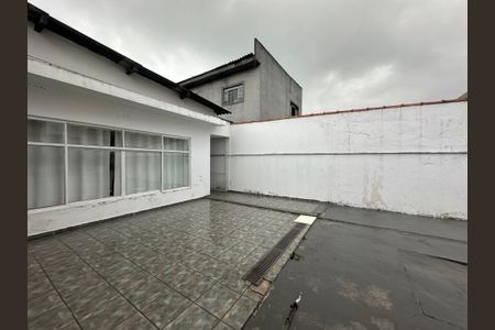 Casa para alugar com 350m², 3 quartos e 1 vagaQuintal
