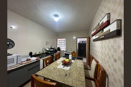 Casa para alugar com 350m², 3 quartos e 1 vagaCozinha