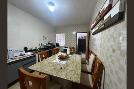 Casa para alugar com 350m², 3 quartos e 1 vagaCozinha