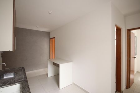 Apartamento para alugar com 45m², 2 quartos e sem vaga Apartamento para alugar com 45m², 2 quartos e sem vagaCozinha - Armários / Área de Serviço